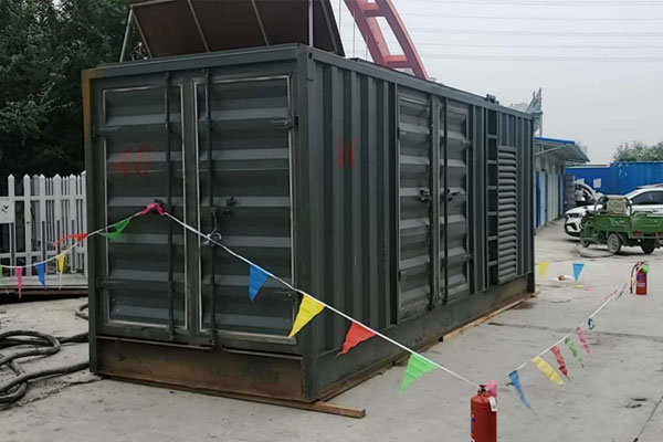 东昌发电机租赁空气滤清器多久更换一次？
